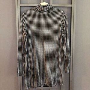 J.Jill Black and gray buffalo check Luxe SUP I am a turtleneck tunic size S